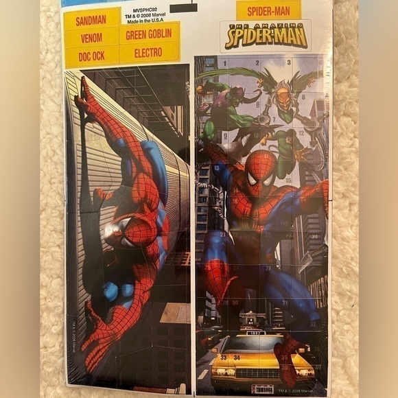 Marvel "Spiderman" Collector's Edition Magnet Fun Play Kit - Picture 6 of 6
